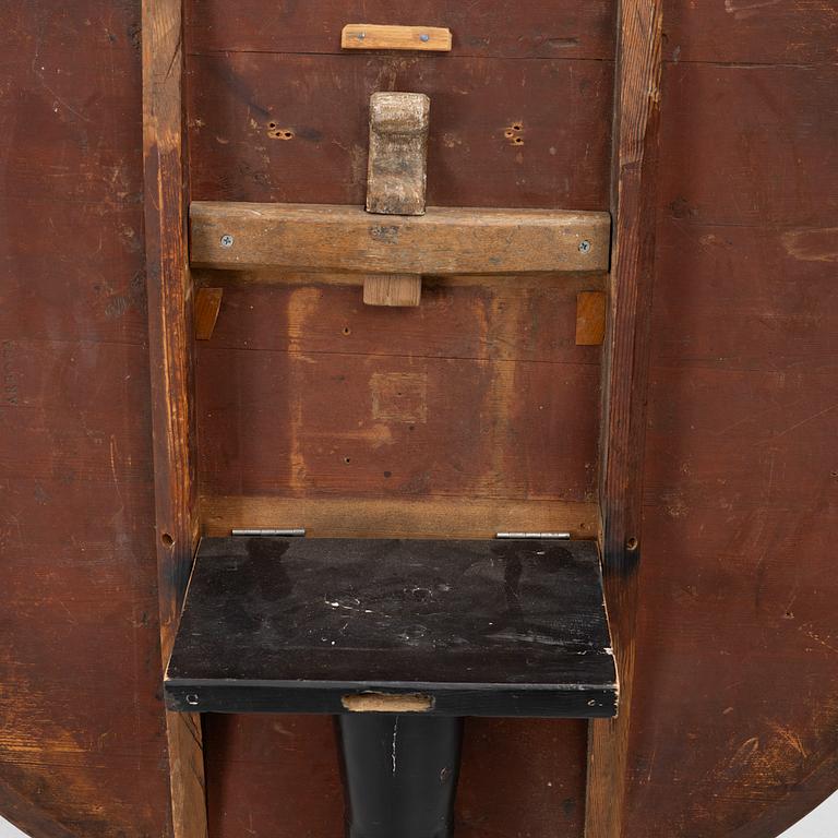 A folding table, Mälardalen, first half of the 19th century.