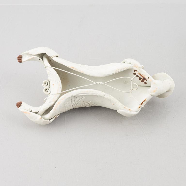 Gösta Grähs, skulpturer, 3 st, stengods, egen ateljé.