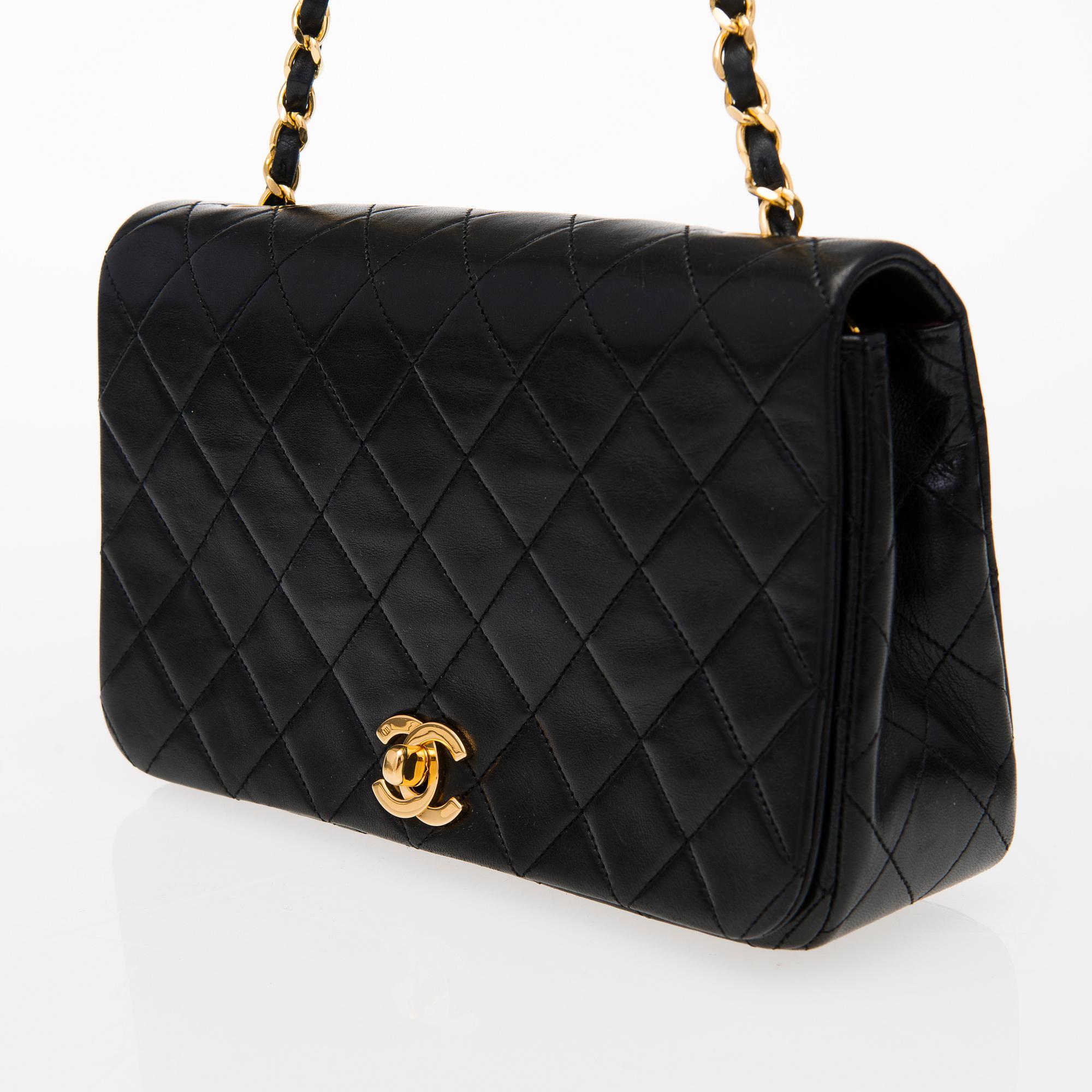 CHANEL, "Single Full Flap Bag", LAUKKU.