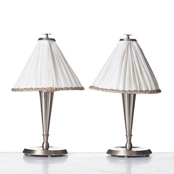 HARALD ELOF NOTINI, a pair of pewter table lamps by Böhlmarks, Stockholm 1920's-30's.