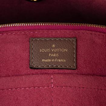 Louis Vuitton a monogram 'Kimono MM' bag.