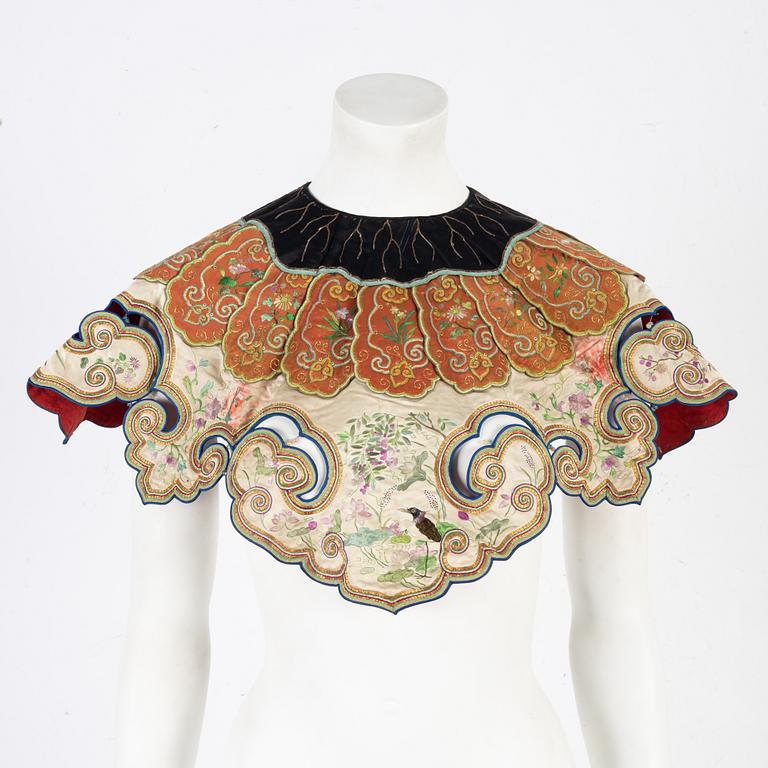 A collar a vest and two Chinese embroidered silk textiles, late Qing dynasty / early 20th century.