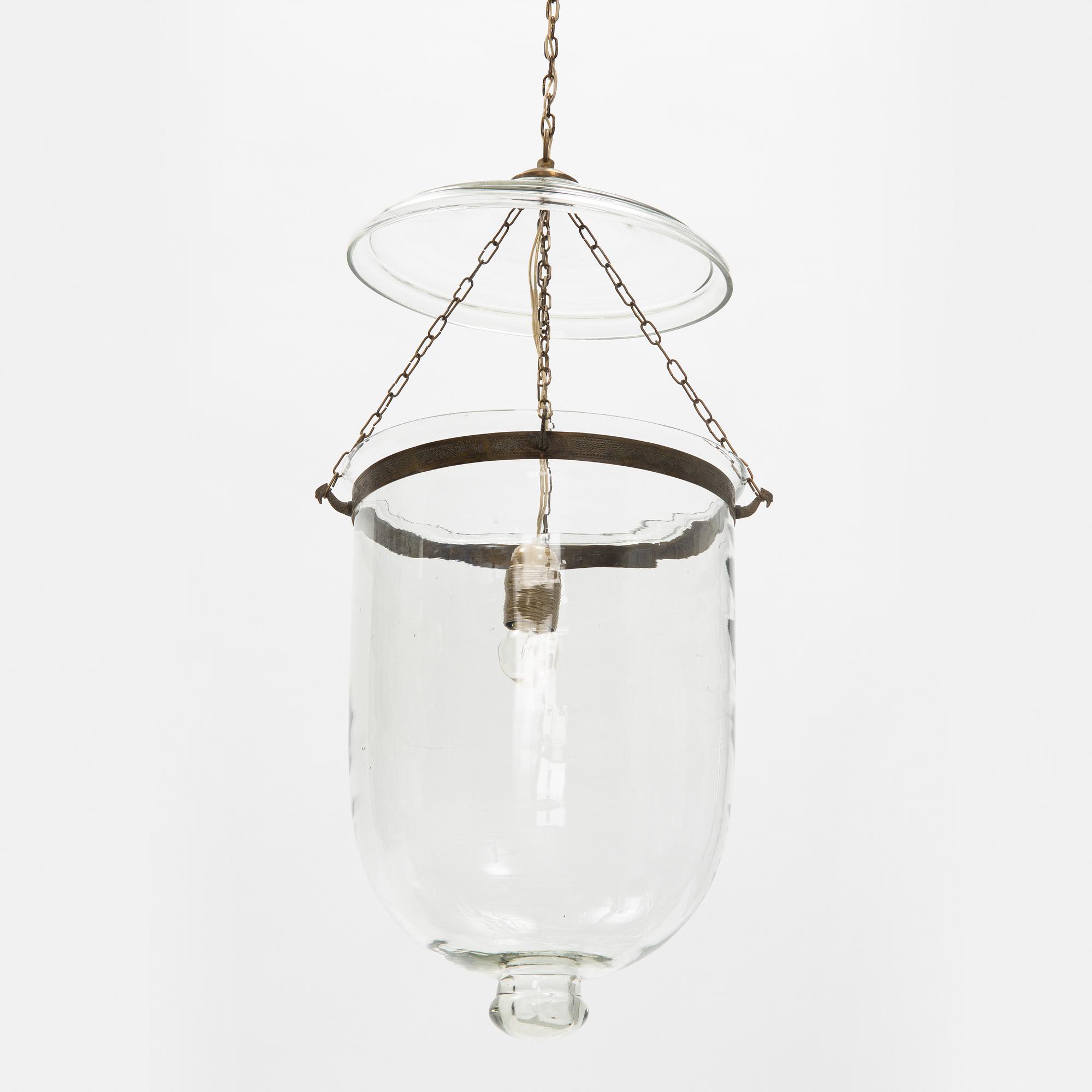 A glass hanging light, ealry 20th Century.