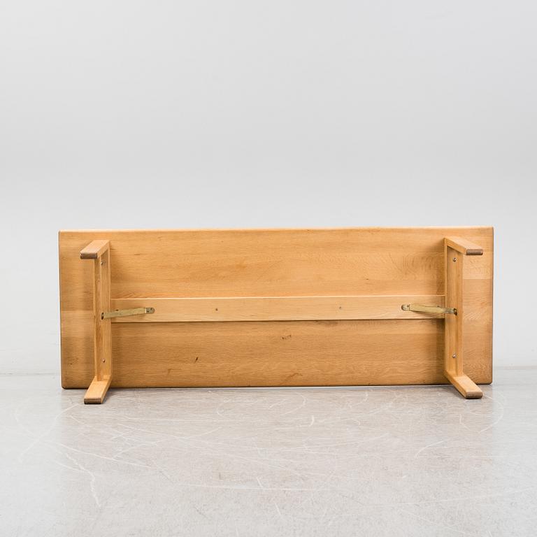 Børge Mogensen, an oak model 262 coffee table for Fredericia Stolefabrik.