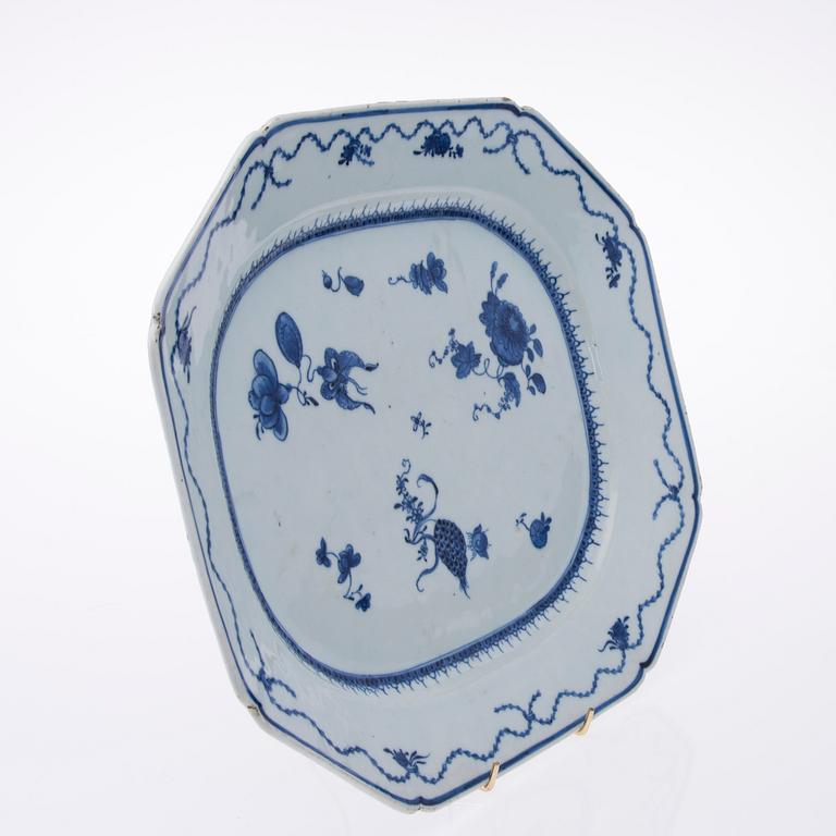 STEKFAT, porslin Yongzheng/Qianlong, 1700-tal.