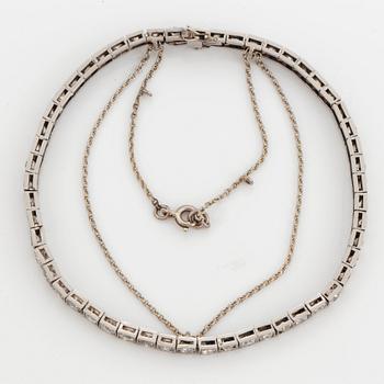Armband platina med gammalslipade diamanter total vikt ca 2.50 ct.
