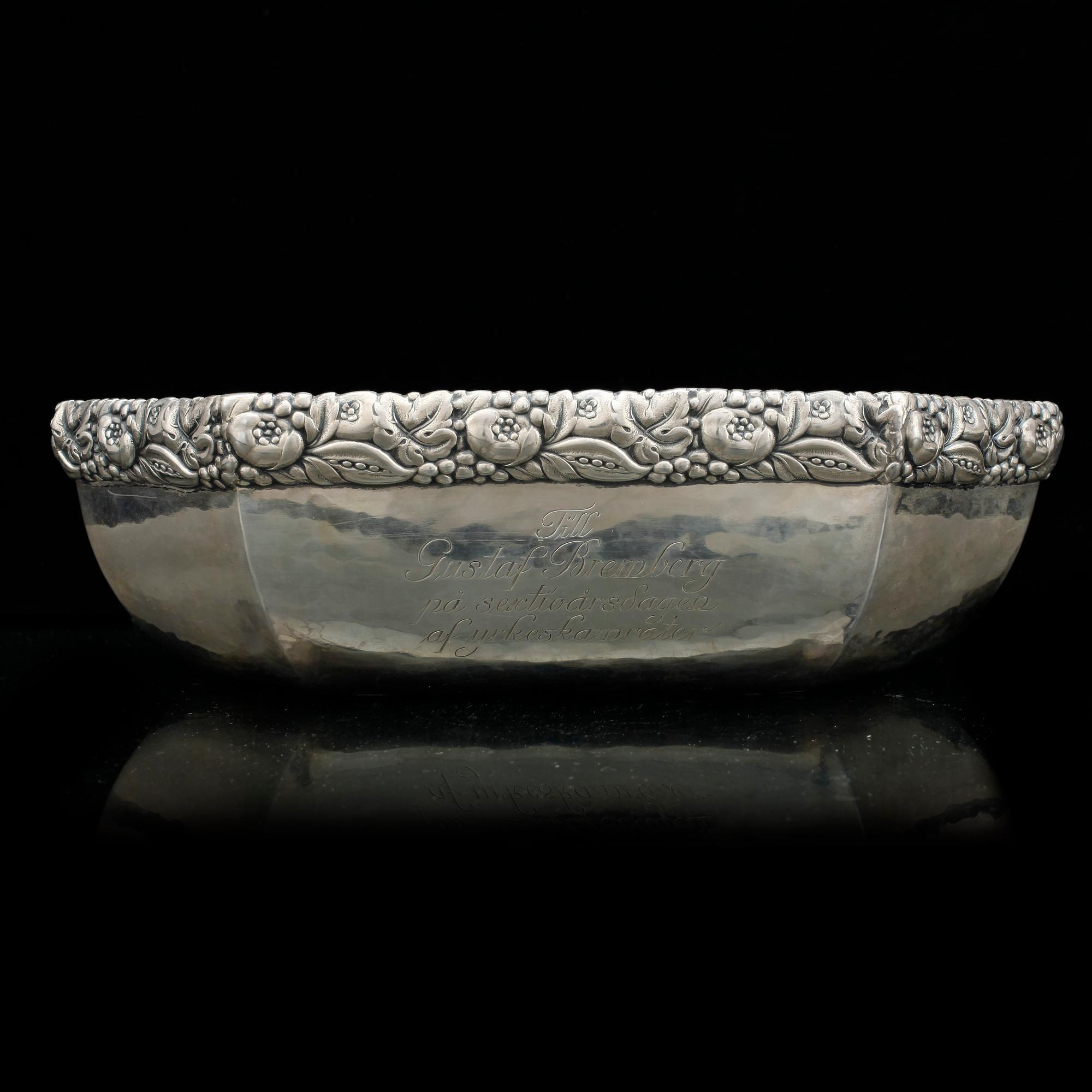 SKÅL, silver, CH Hallberg, importstämplad, 1917. Vikt 362 g.