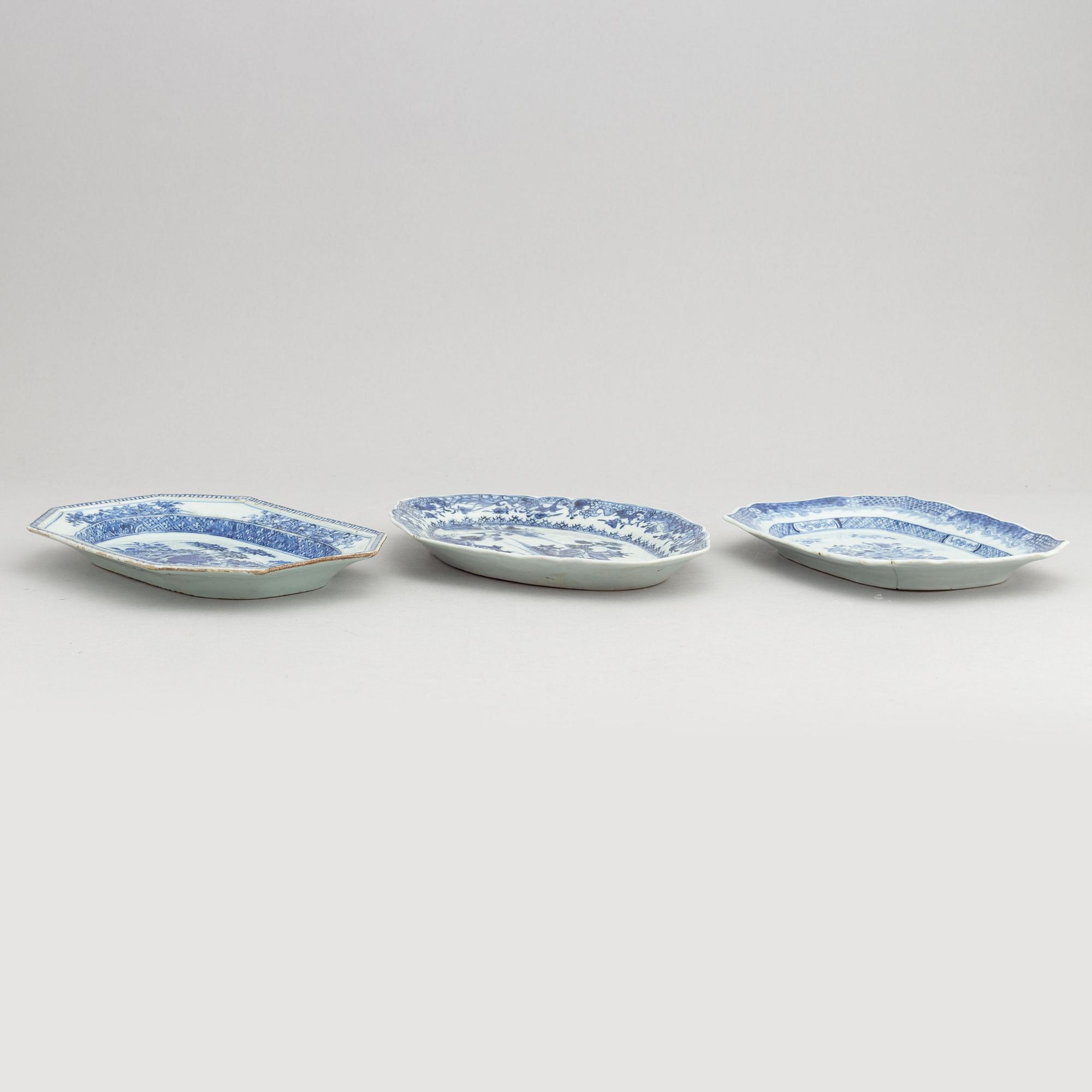 Tree blue and white dishes, Qing dynasty, Qianlong (1736-95).