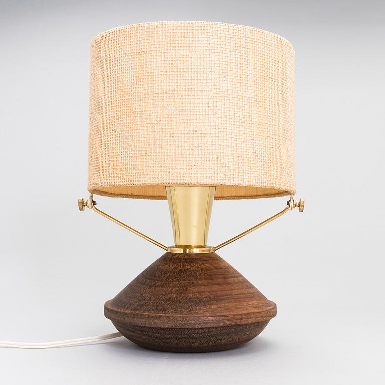 Bertel Gardberg, a table lamp Finnmade Gardberg, Norrmark Handicraft.
