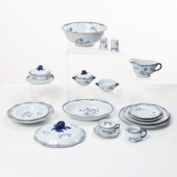 Rörstrand, a 124-piece 'Ostindia' service.