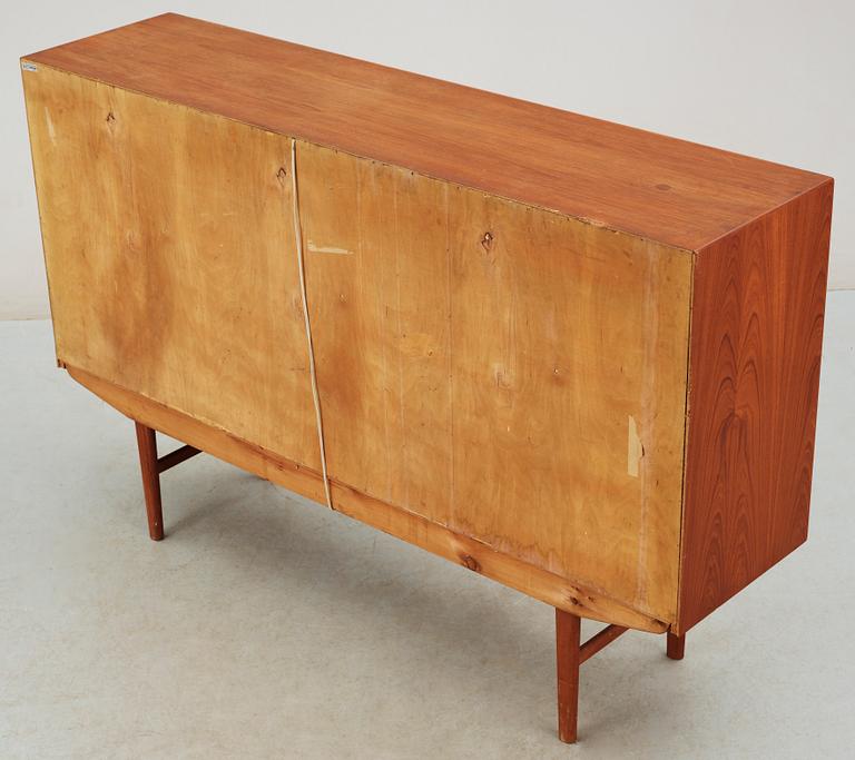 SIDEBOARD/BARSKÅP, Clausen & Son, Silkeborg, Danmark, omkring 1900-talets mitt.