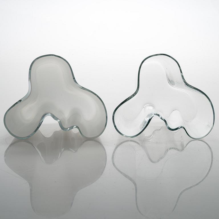 Alvar Aalto, Two glass vases for Iittala, signed Alvar Aalto - 3030.