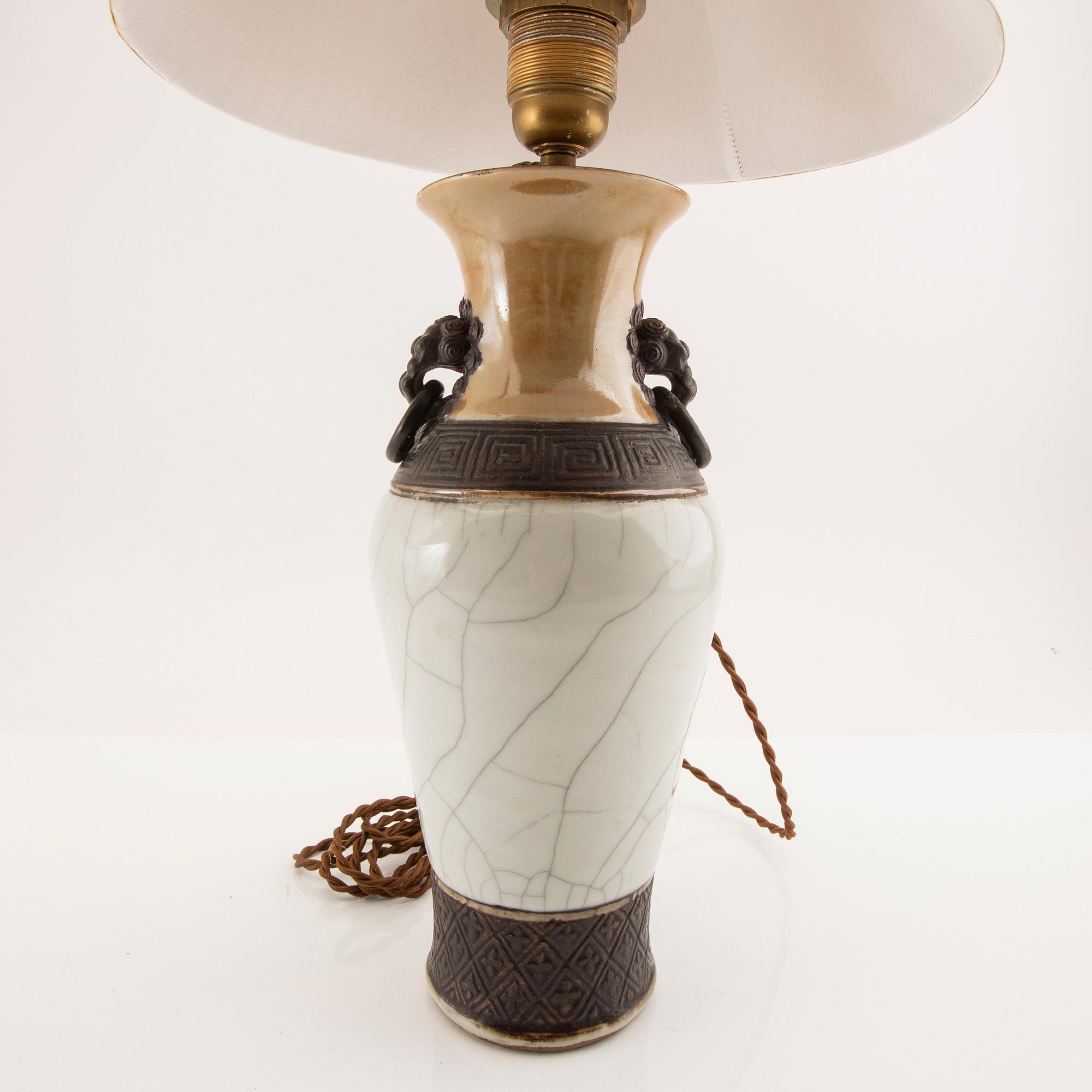 Table lamp China around 1900 porcelain.