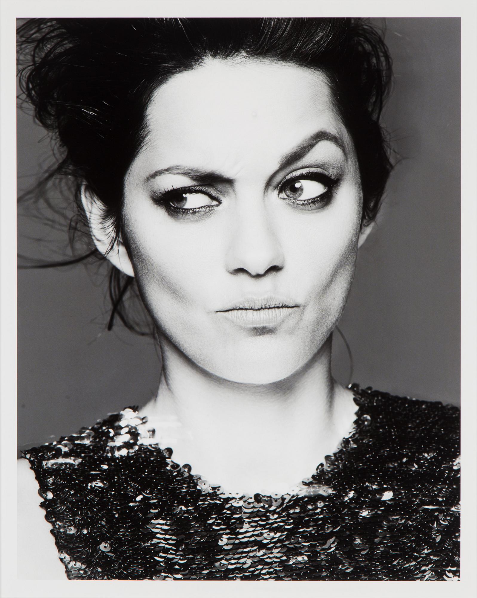 JAN WELTERS, modefotografi av Marion Cotillard, numrerat 2/5 och signerat a tergo.