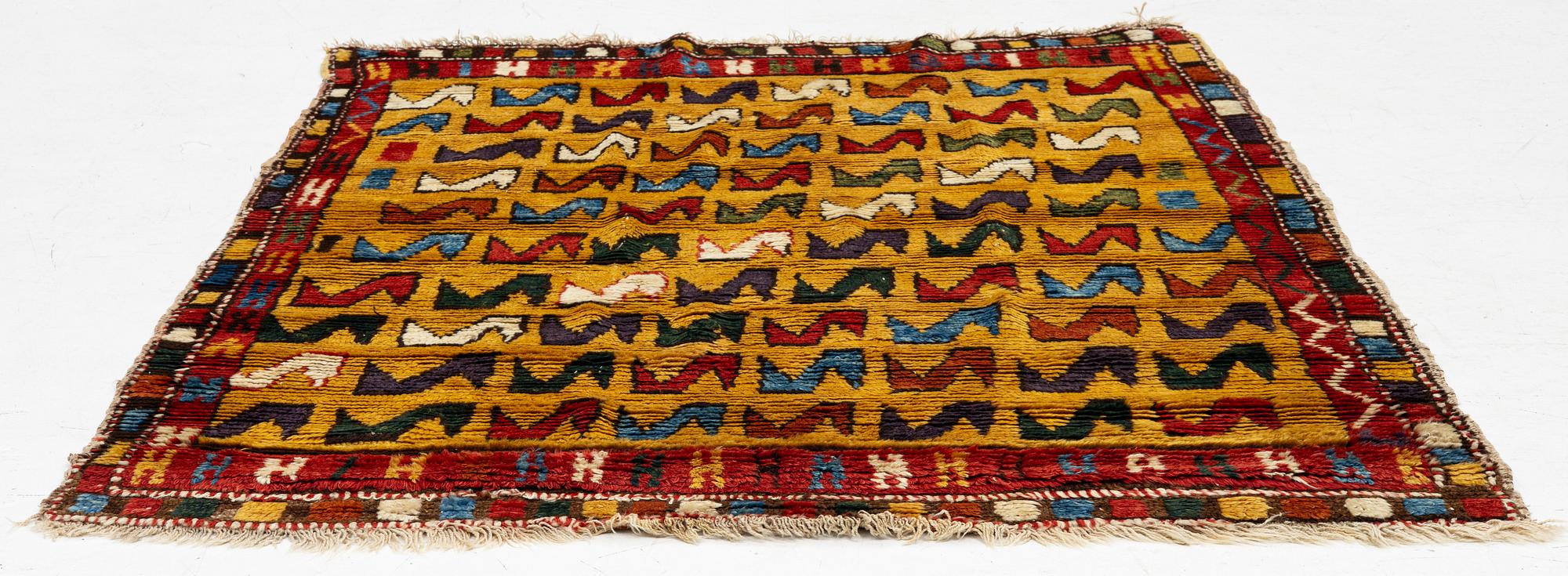 A Sultanhanı rug, Aksaray region, central Anatolia, c.. 160 x 136 cm.