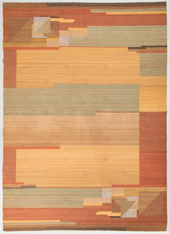 A 1930s flat weave carpet probably Greta Skogster-Lehtinen for Aaltosen Mattokutomo Kiikka, Finland. Circa 350x250 cm.