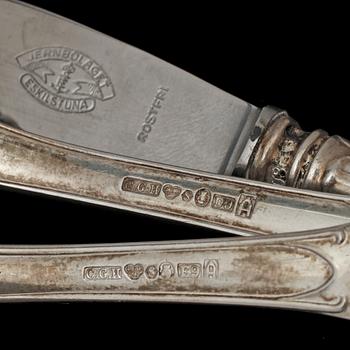 BESTICKSERVISDELAR, 72 st, silver, "Prins Albert", CG Hallberg och GAB, omkring 1900-talets mitt. Vikt 3 345 g.