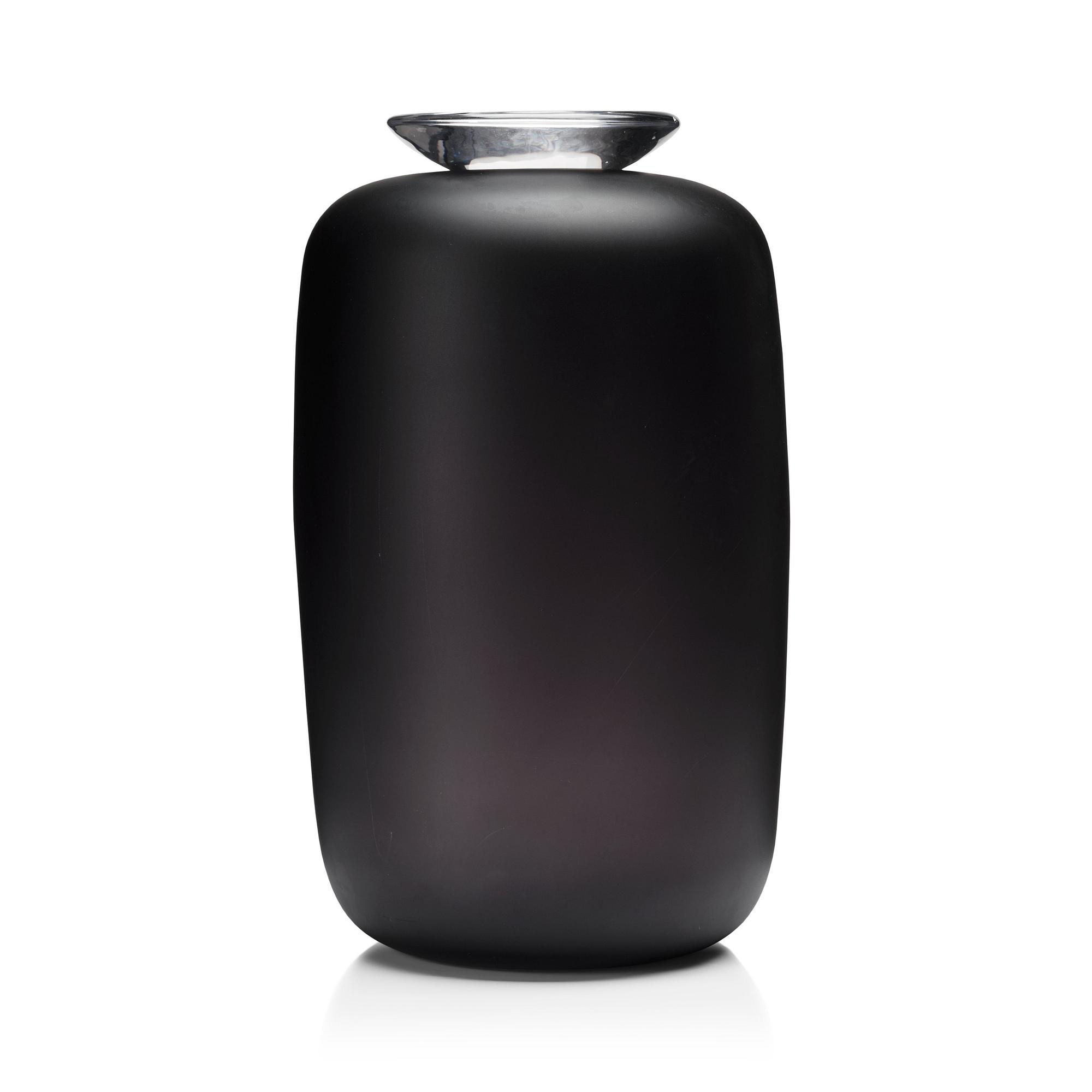 Anne Nilsson, a glass vase with cover, Kosta Boda, Sweden, limited ed 2/30.