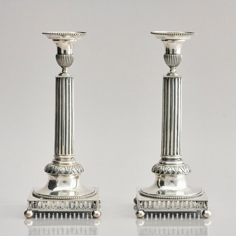 Stephan Westerstråhle, ljusstakar, ett par, silver. Stockholm 1796. Gustavianska.