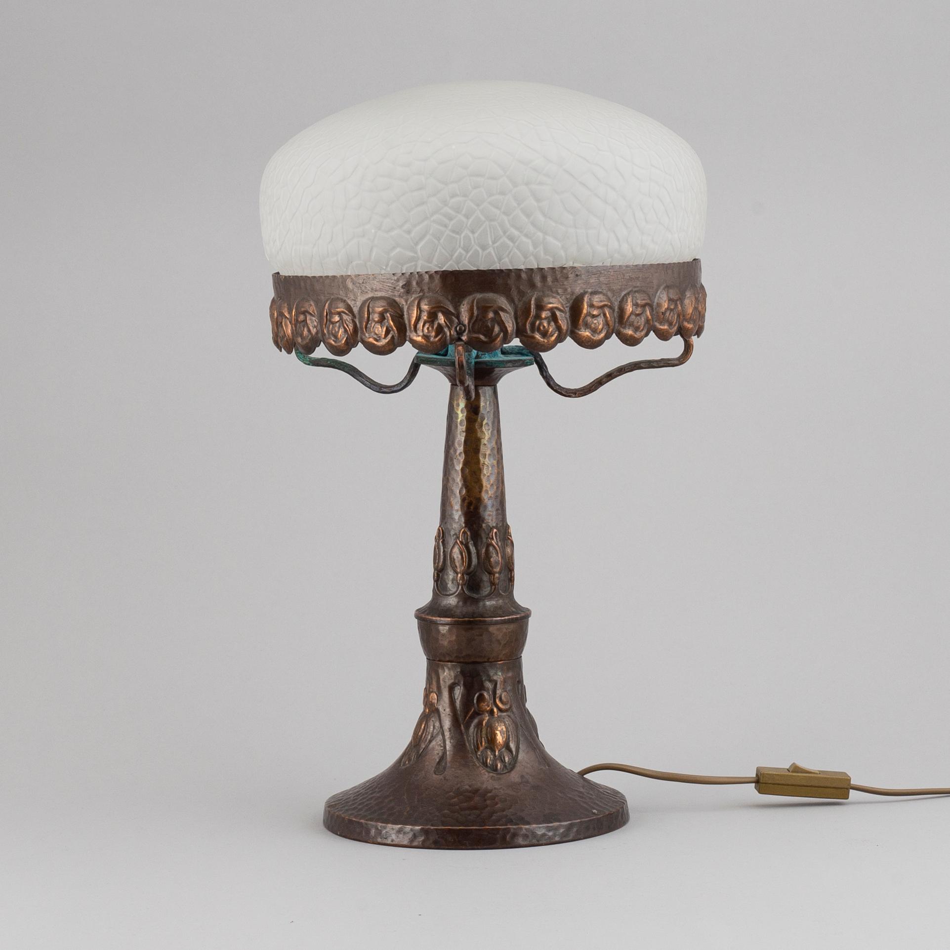 A jugend table lamp, early 1900's.