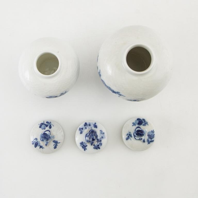 Service approximately 140 pieces "Blue Flower" Royal Copenhagen Denmark 20th century porcelain.