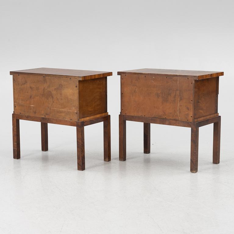 Sidobord/nattduksbord, ett par, 1930-tal.