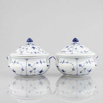 A pair of 'Blue Fluted Plain' porcelain tureens with covers, Royal Copenhagen, model 222, 1893-1923.