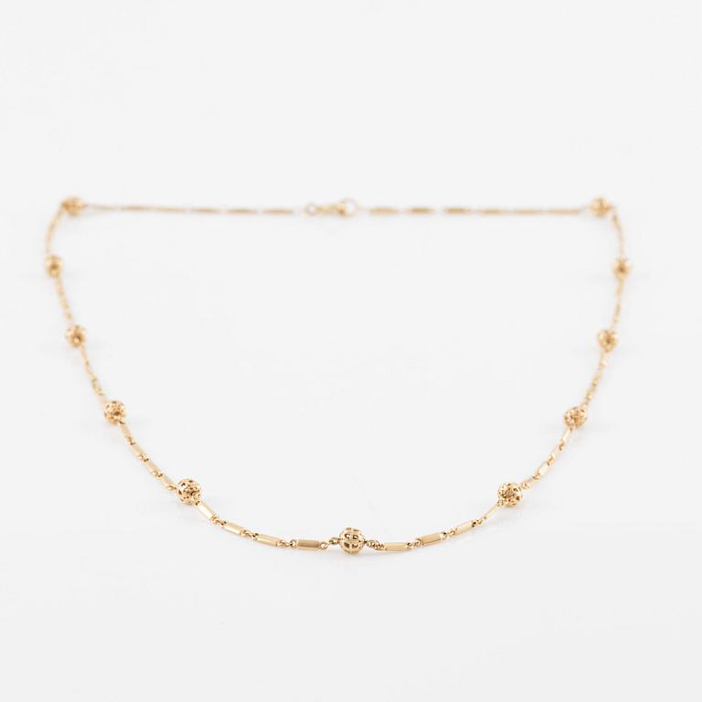 Necklace, 18K gold.