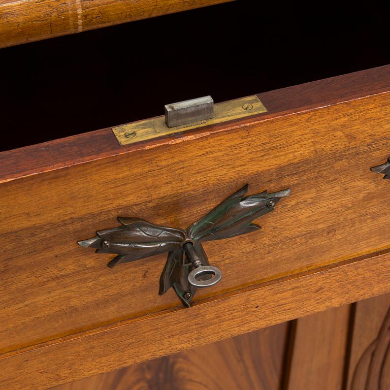 Karl Tirén, Senkki, A.B Naeslunds Möbelfabrik, Uumaja, n. 1901. Jugend.