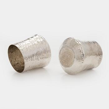 Tapio Wirkkala, A set of six sterling silver beakers, Kultakeskus, Hämeenlinna 1972-1974.