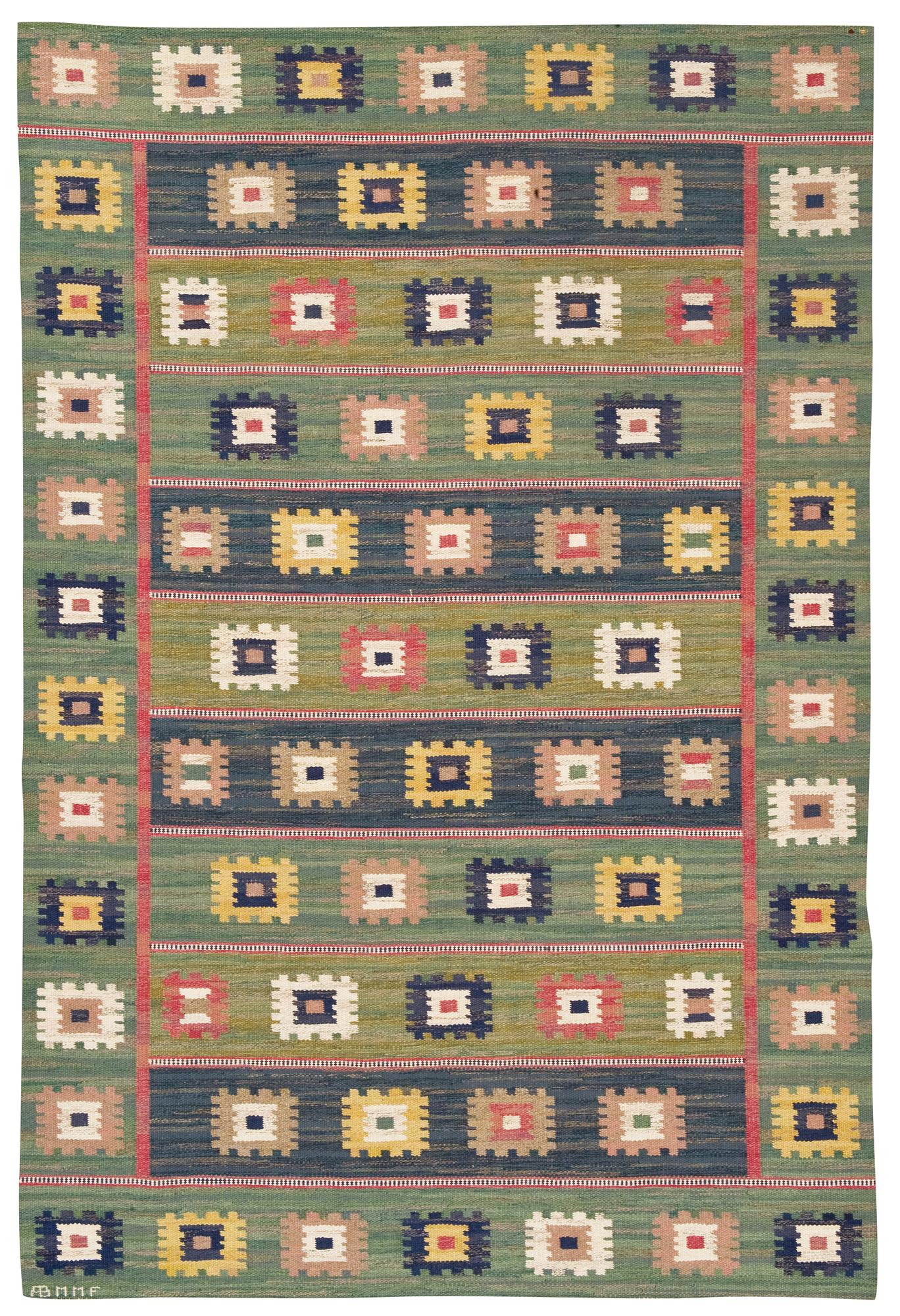 MATTA. "Grön äng". Rölakan. 285,5 x 190 cm. Signerad AB MMF (AB Märta Måås-Fjetterström).