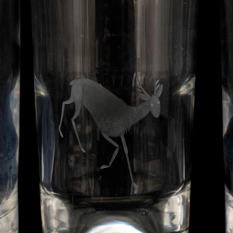 GROGGSERVIS, 7 delar, Kosta, signerad och daterad 1943.