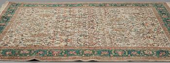 A carpet, semi-antique Tabriz figural, ca 256,5 x 205 cm.