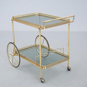 SERVERINGSVAGN, glas. 1900-talets andra hälft.