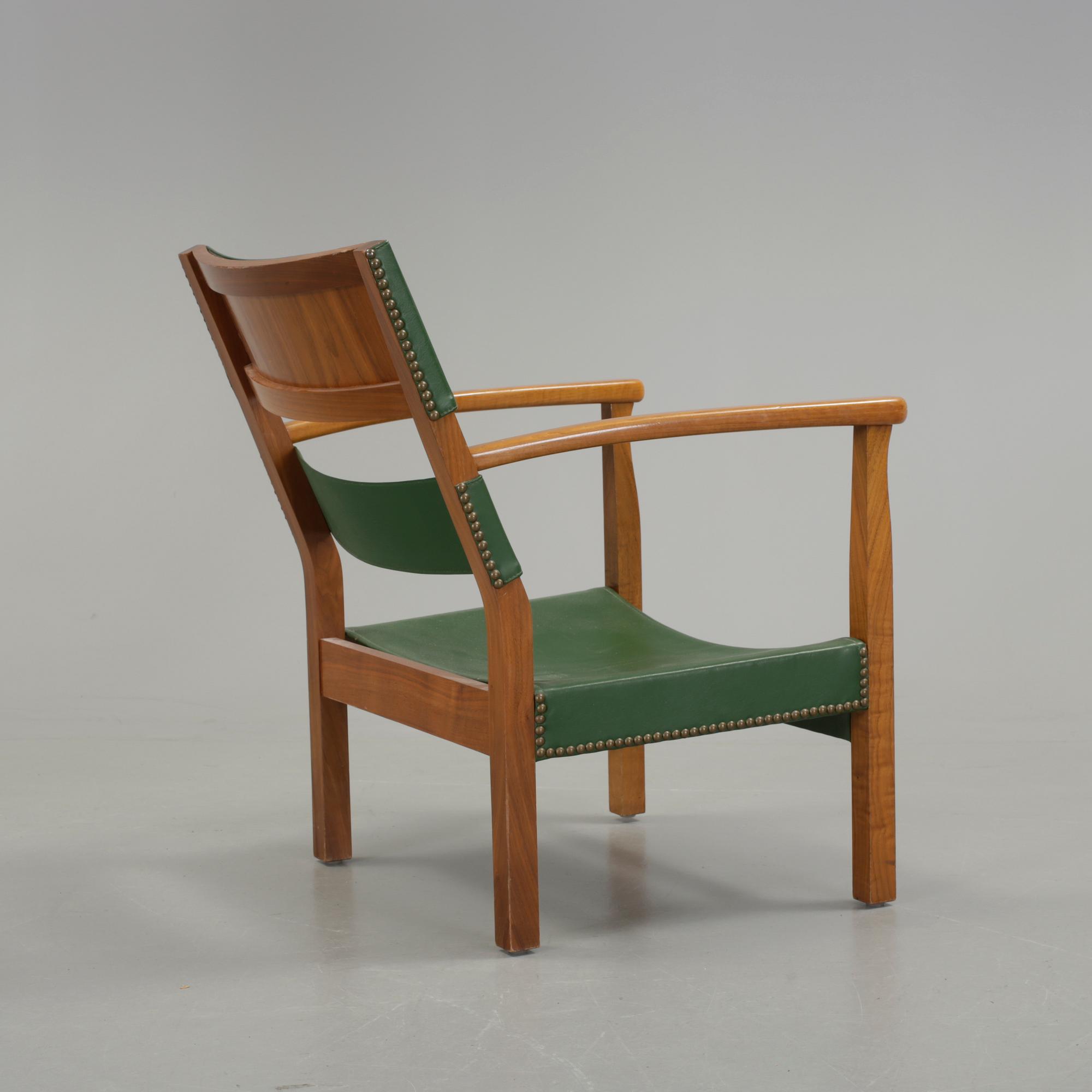 JOSEF FRANK, karmstol för barn, Firma Svenskt Tenn, modell 1023.