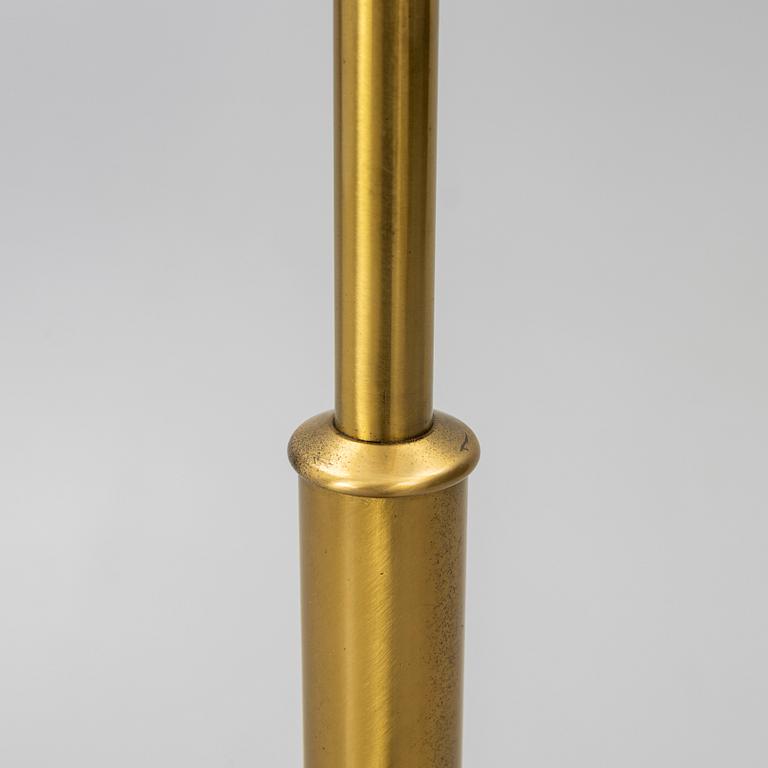Josef Frank, golvlampa, modell 2368/2148, Firma Svenskt Tenn, 1900-talets andra hälft.