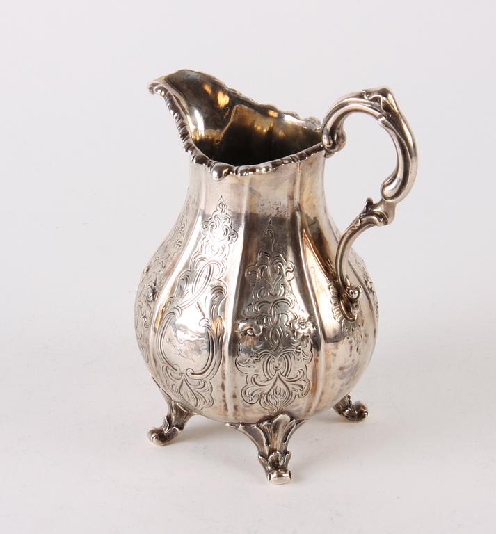 GRÄDDKANNA, silver, nyrokoko, England, 1800-tal.