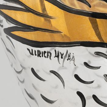 Ulrica Hydman-Vallien, a vase, Kosta Boda Atelier, 1991.