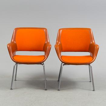 OLLI MANNERMAA, a pair of armchaird model 557 S/558 S Super-Kilta, Finnart AB, Martela Oy, Helsinki.