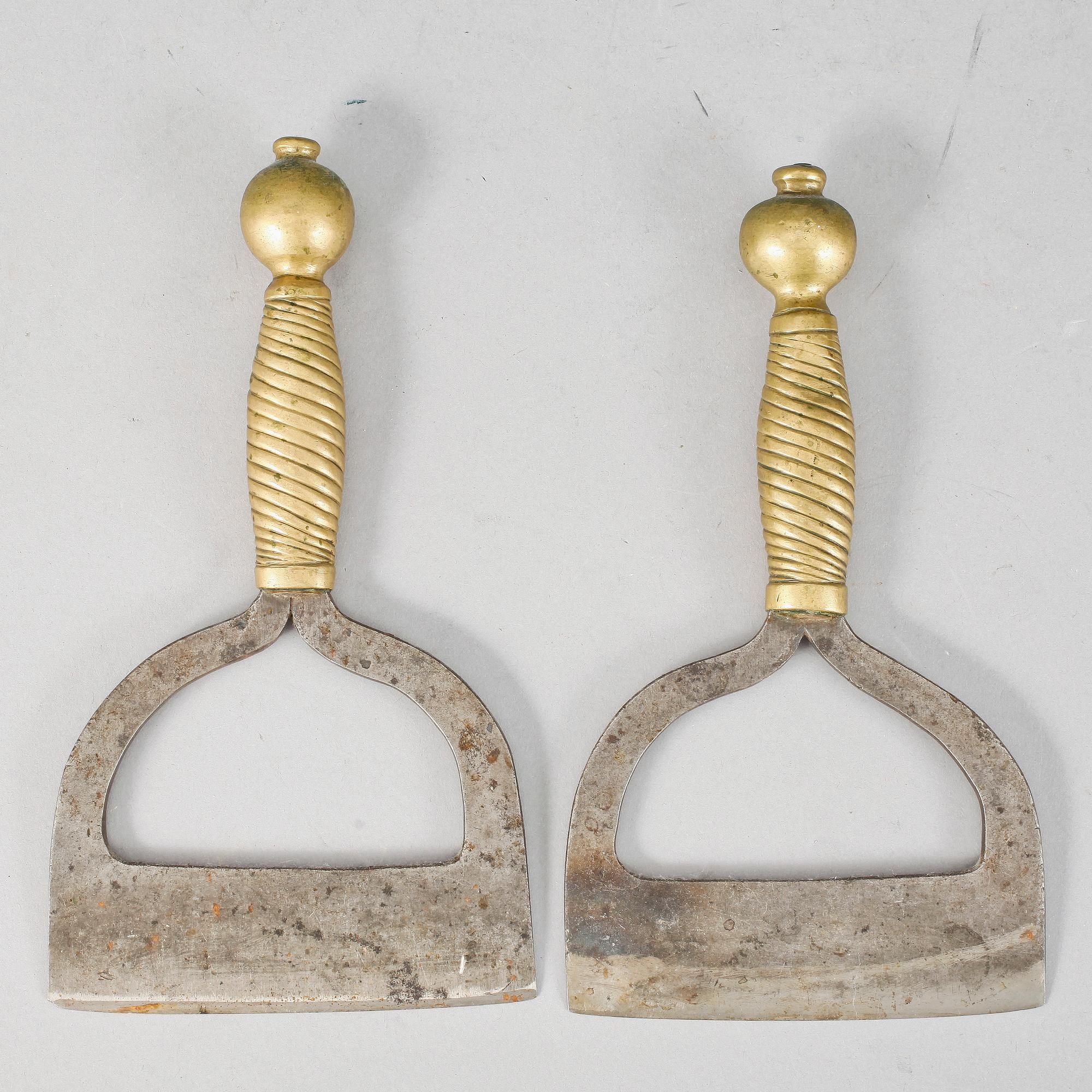 ALADÅBFORM samt KÖTTHACKOR, 2 stycken, 1800-tal.