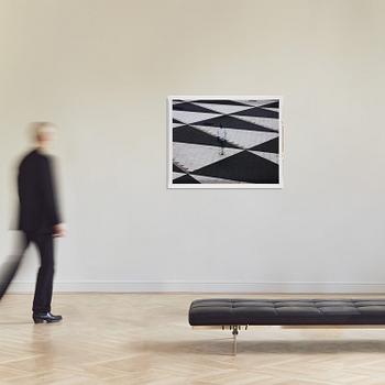 Liu Bolin, "No 1 Square", 2011.