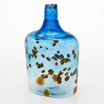 OIVA TOIKKA Glass Bottle, signed Oiva Toikka Nuutajärvi Notsjö.