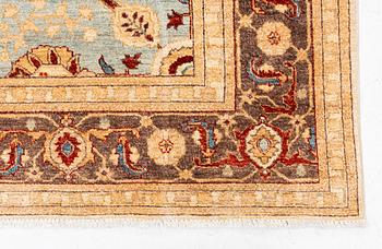 Oriental rug, probably Pakistan, approx. 337 x 247 cm.