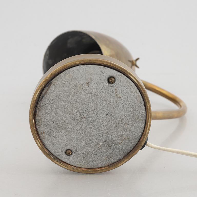 Mauri Almari, bordslampa, modell "61043", Idman, Finland, 1900-talets mitt.