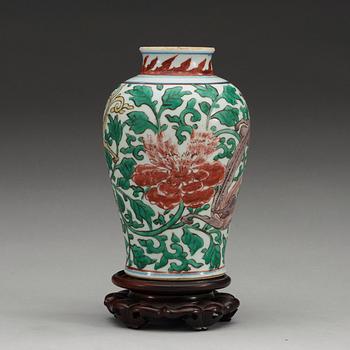 A Transitional wucai vase, 17th Century.