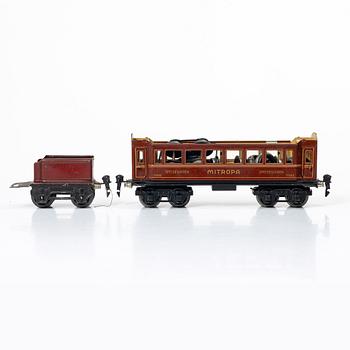 Märklin, Locomotives, carriages and accessories, first half of the 20th century.