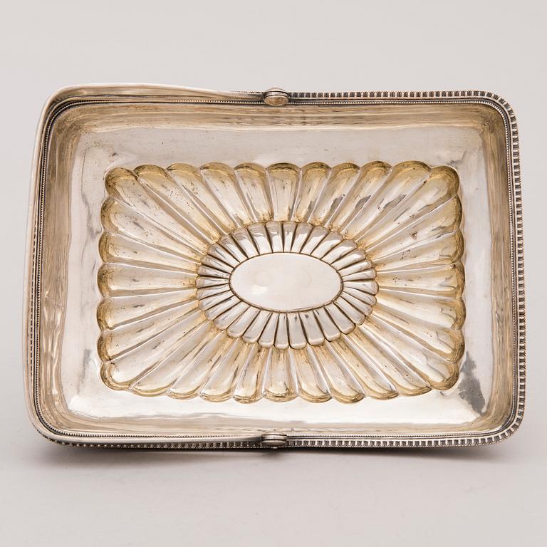 BRÖDKORG, silver, Balticum, 1800-talets första hälft.