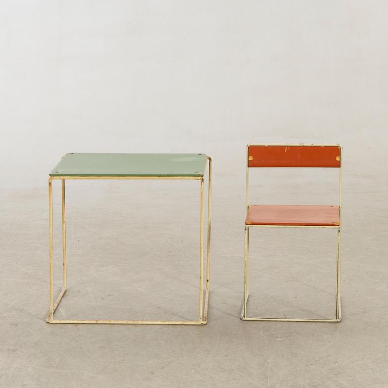 Nils Strinning, children's table and chair, "String".