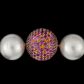 A NECKLACE, south sea pearls 14.3-17.0 mm. Clasp with multicolor sapphires c. 7.50 cts. Length 42 cm.