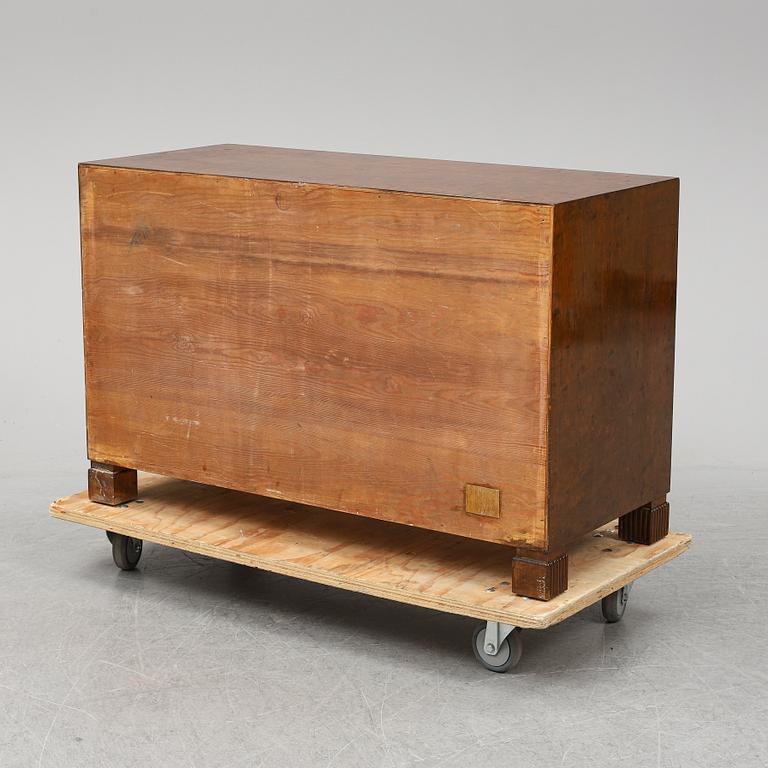 AXEL LARSSON, a chest of drawers, for Svenska Möbelfabrikerna, 1930s.